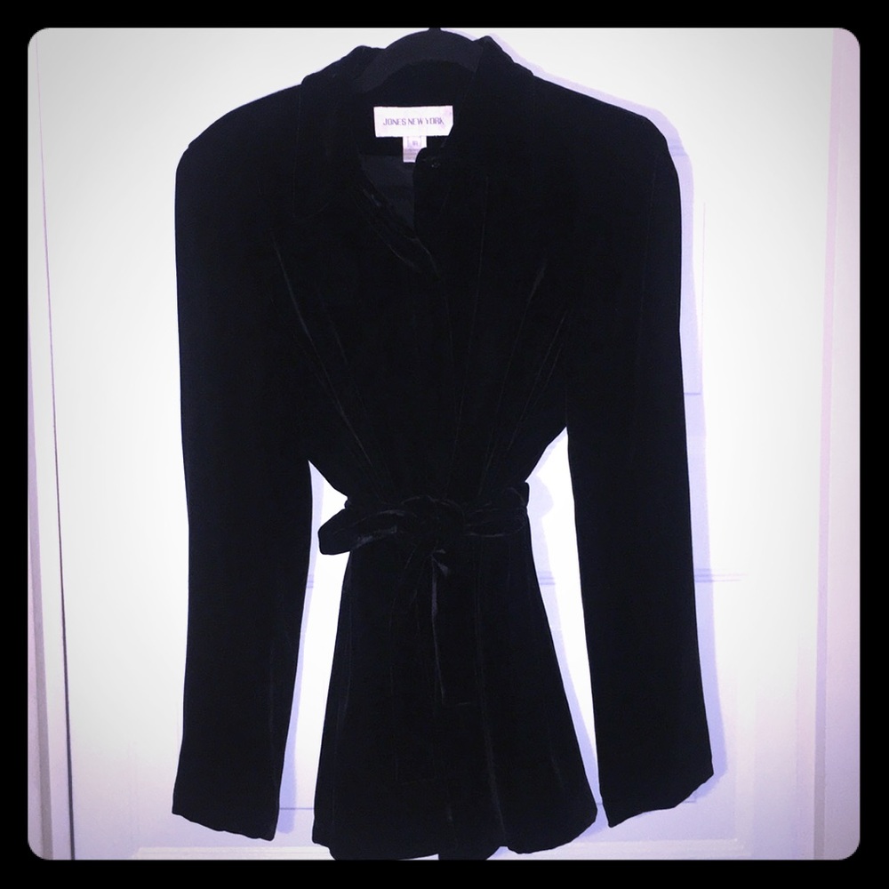 Jones New York vintage velvet Blouse size 10
